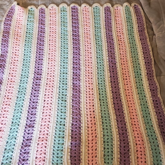 Vintage Crochet blanket - Picture 2 of 2